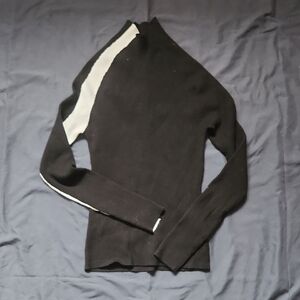 🖤black and white top